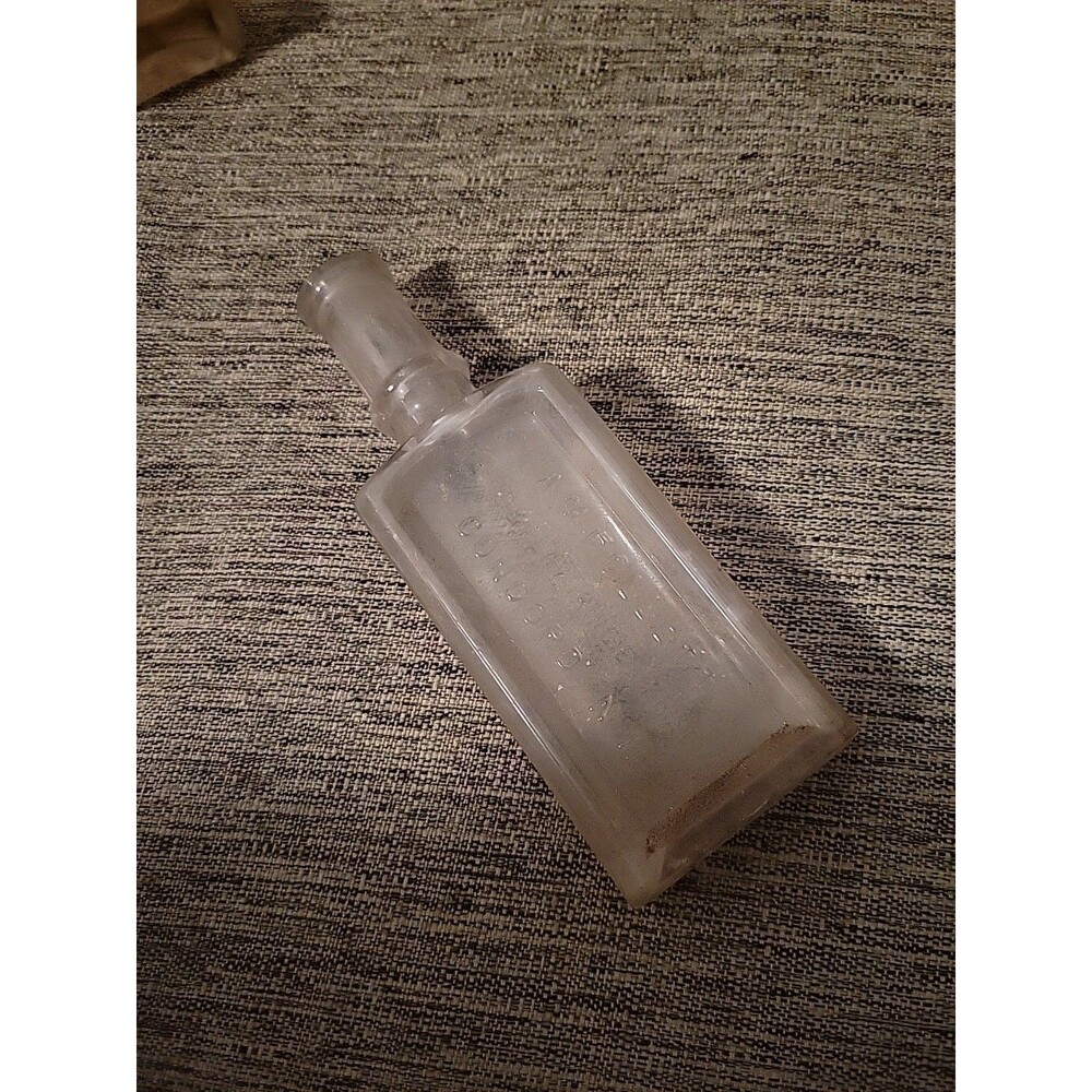 Vtg Bottle Concord NH A M FOLLETT Fluids And Flavoring Extracts